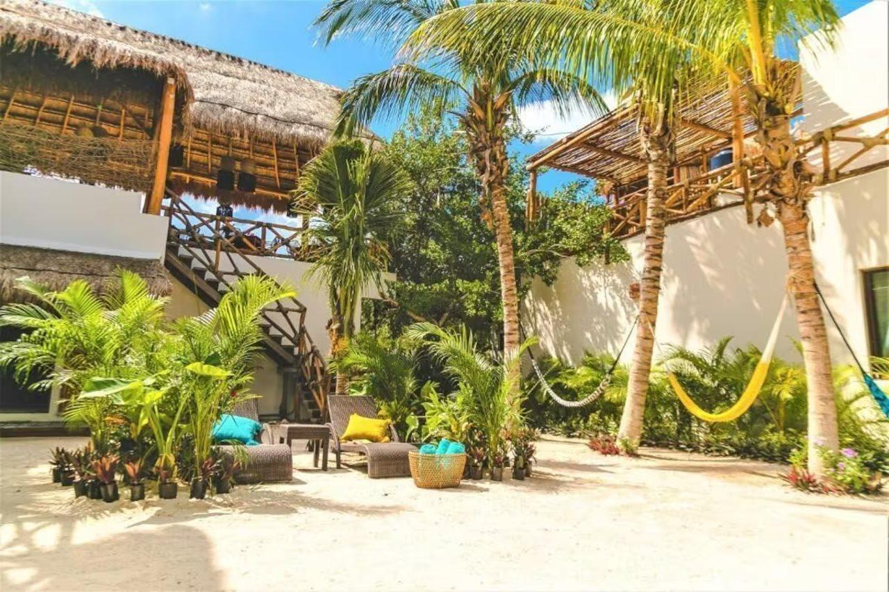 La Puerta Azul Beachfront - Adults Only Isla Holbox Exterior photo