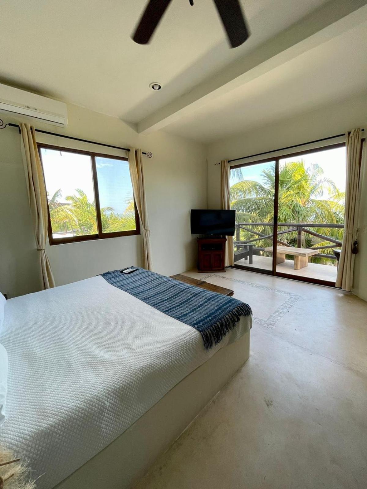 La Puerta Azul Beachfront - Adults Only Isla Holbox Exterior photo