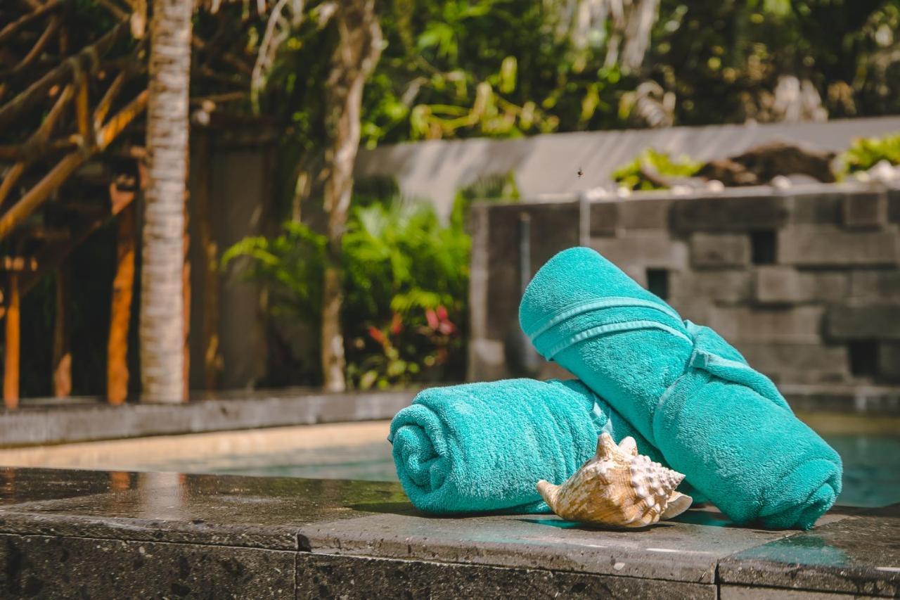 La Puerta Azul Beachfront - Adults Only Isla Holbox Exterior photo